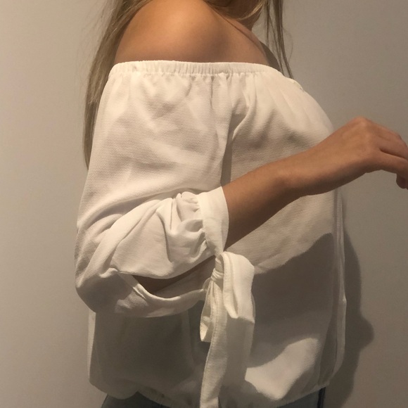 Woman shirt - Picture 2 of 3